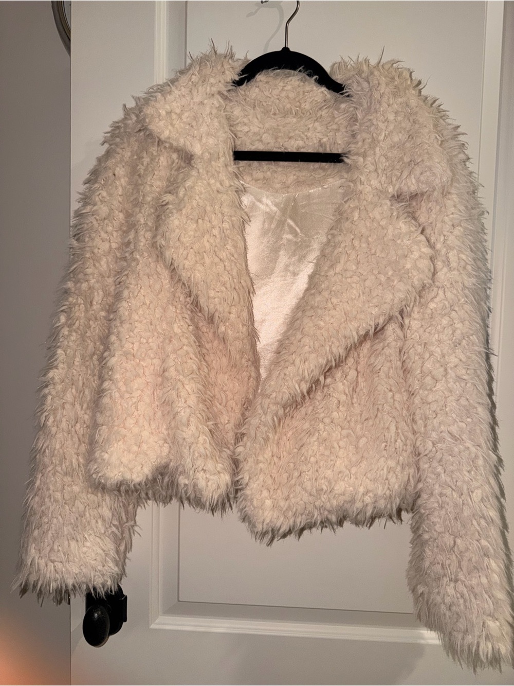 Women's Cream Faux Fur Jacket - Cozy Crop Coat
